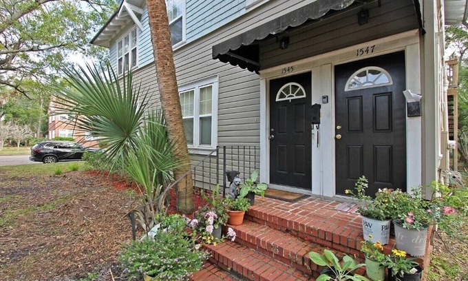 Southbank Apartment | Peaceful Retreat, located in the heart of historic San Marco.