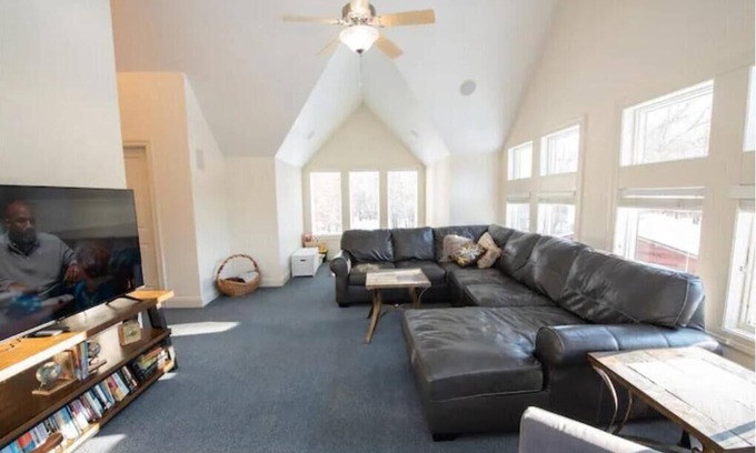 Blaine Apartment | Peaceful Retreat