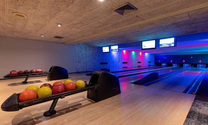 Winterswijk Hotel | Peaceful Retreat with Indoor Pool & Direct Access to Scenic Walking Paths