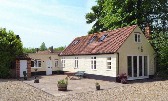 Yaxham Cottage | Peaceful, secluded location within a small village community.