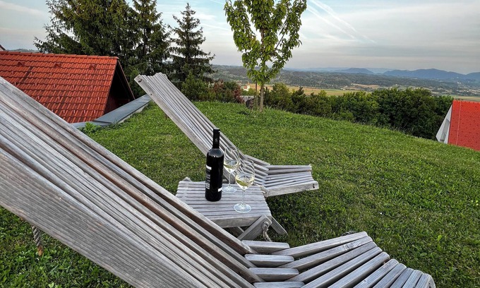 Podcetrtek Apartment | Peaceful spacious apartment w great views near the thermal pools in Podčetrtek