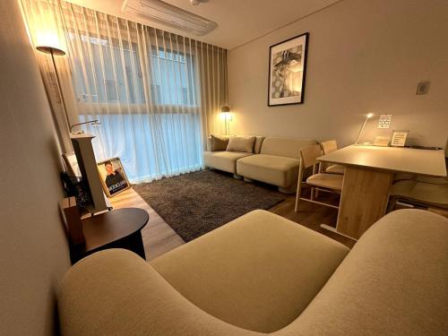 Sajik-dong Bed & Breakfast | Peaceful Stay in Seoul-SAYU STAY