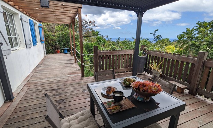 Le Carbet Villa | Peaceful villa with garden, 5 minutes from the beach and downtown Carbet