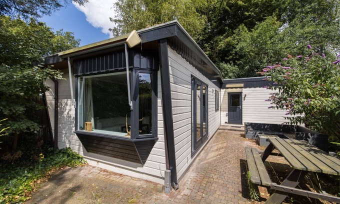 Krachtighuizen Ski Chalet | Peacefully Located Holiday Cottage in the Woods - Putten