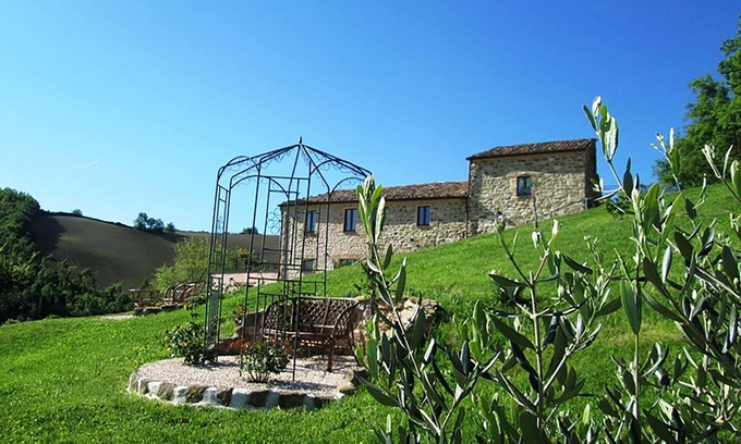 Monterosso Apartment | Peacefulness, nature, tranquillity at Cottage ‘L`Aria’ Le Marche, Italy