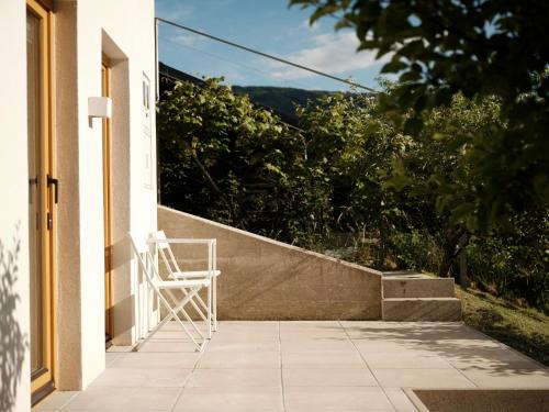 Limbus House | Peak & Pause