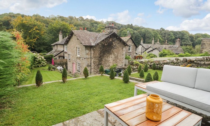 Lindale Cottage | PEAR TREE COTTAGE, pet friendly, with open fire in Grange-Over-Sands