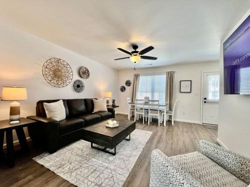 Batesville Apartment | Pearl of a home, central Batesville, IN -New build