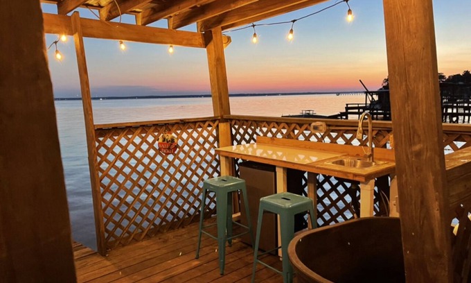 Onalaska House | Pearl's Retreat Waterfront home on Lake Livingston