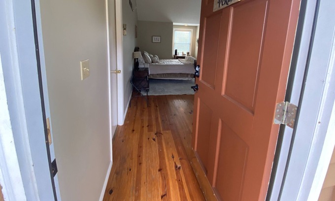 Metamora Apartment | Pekin Family Suite - Duck Creek Farm and Inn, Metamora, IN