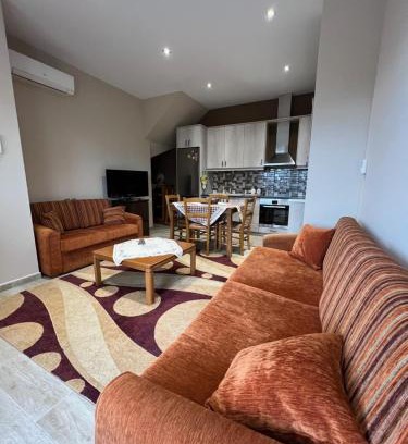 Pelasyia House | Pela Home
