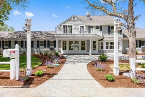 West Harwich Resort | Pelham on Earle
