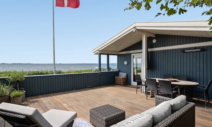 Næs House | "Pellervo" - 20m from the sea by Interhome