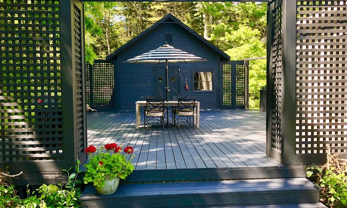 Pemaquid Cottage | Pemaquid Harbor renovated Victorian 3B/2B-Tennis Court-Pets-Golf & Beach nearby