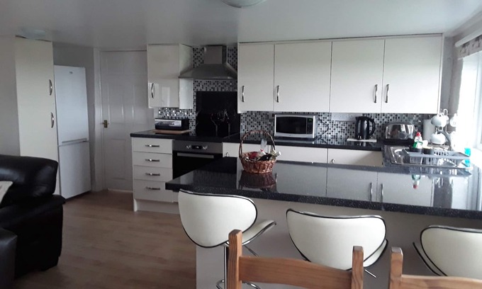 Llanon Cottage | Pen y Banc,peaceful & relaxing, coastal walks, beaches, near Aberaeron/New Quay