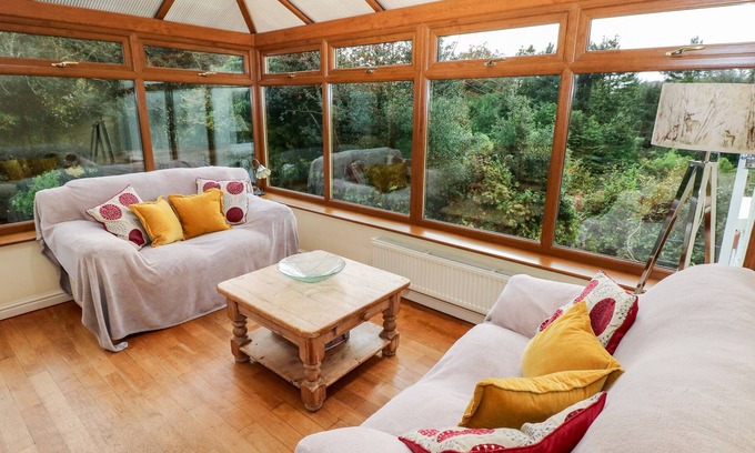 Wiseman's Bridge Cottage | PEN Y DAITH, pet friendly, character holiday cottage in Saundersfoot
