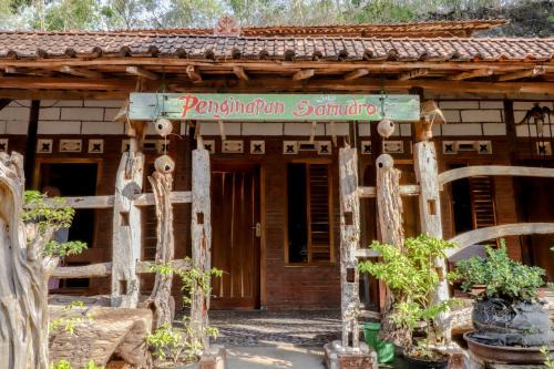 Wonosari House | Penginapan Joko Samudro