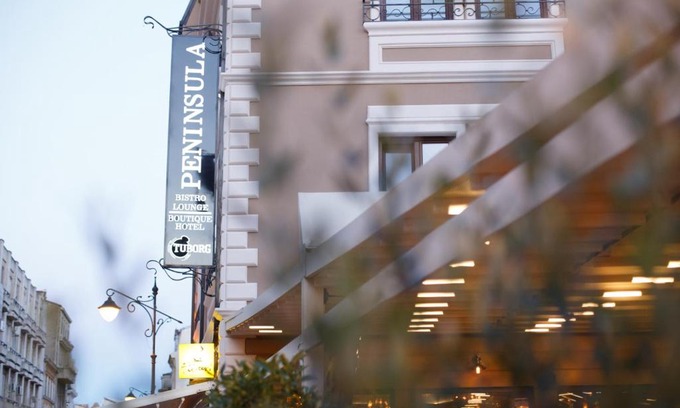 Old Town Hotel | Peninsula Boutique Hotel