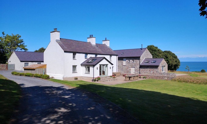 Dulas Cottage | PENRHYN FARM, pet friendly, luxury holiday cottage in Moelfre