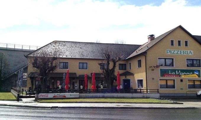 Aschach an der Donau House | Pension La Mamma