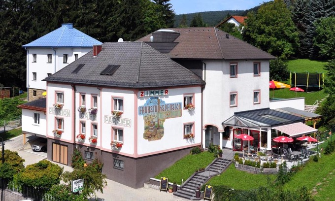 Pressbaum House | Pension Parzer Pressbaum bei Wien