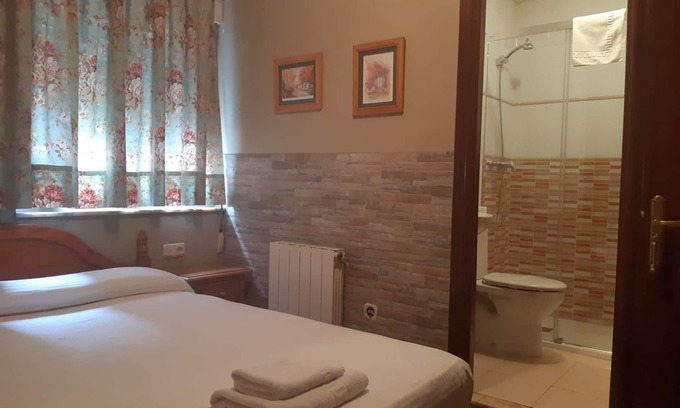 Aviles House | Pension Serafin