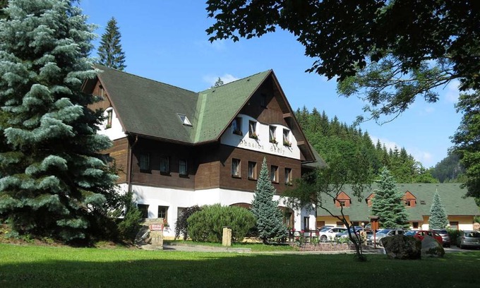 Teplice nad Metuji House | Pension Skály