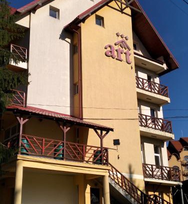 Vartop Hotel | Pensiunea Cabana Art