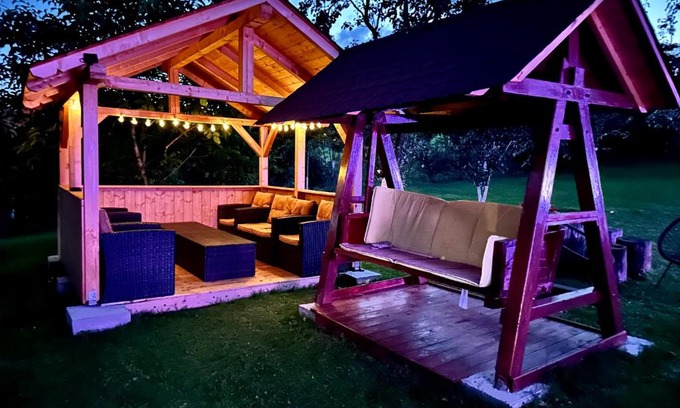 Marisel House | Pensiunea Casa Eden