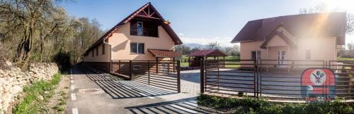 Salasu de Jos Bed & Breakfast | Pensiunea Dan-Ge-La