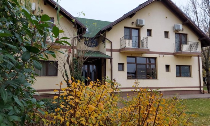 Arad House | Pensiunea Lunca