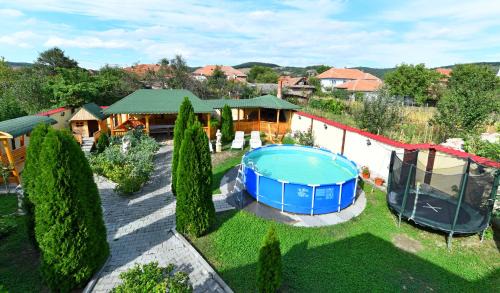 Hateg House | Pensiunea Mama Lia