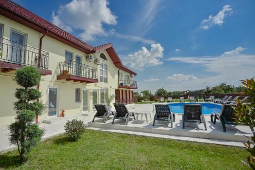 Crisan House | Pensiunea Ovidiu