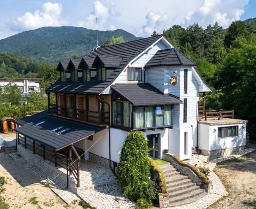 Runcu House | Pensiunea Plaiul Domnesc Runcu