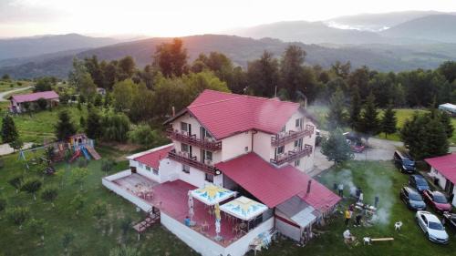 Runcu House | Pensiunea Runcu Stone