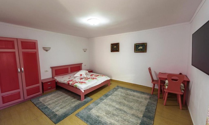 Eselnita House | Pensiunea SARRA