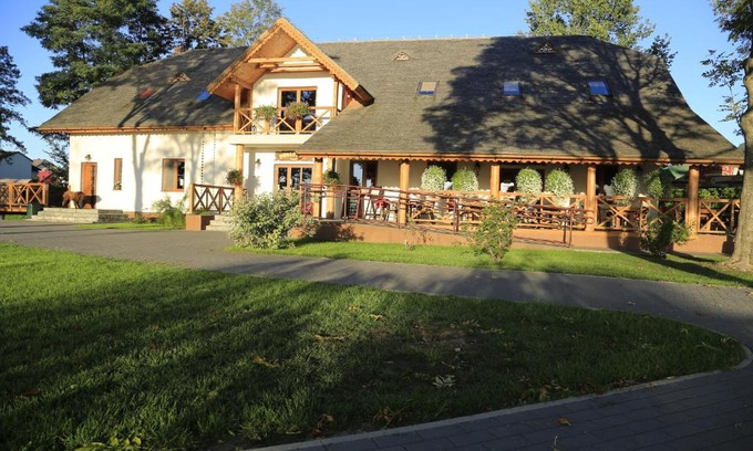 Suraz House | Pensjonat Bajdarka