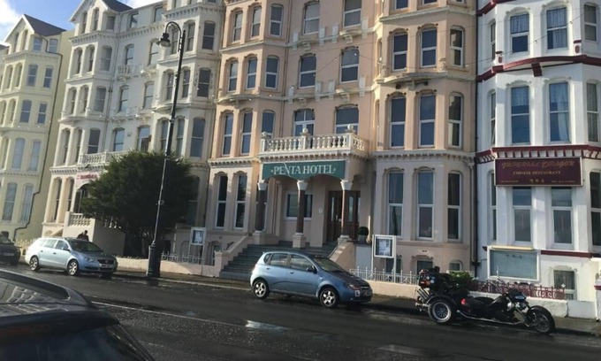 Douglas House | Penta Hotel