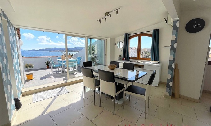 Le Lavandou Apartment | Penthouse 50m from beach in centre of le Lavandou