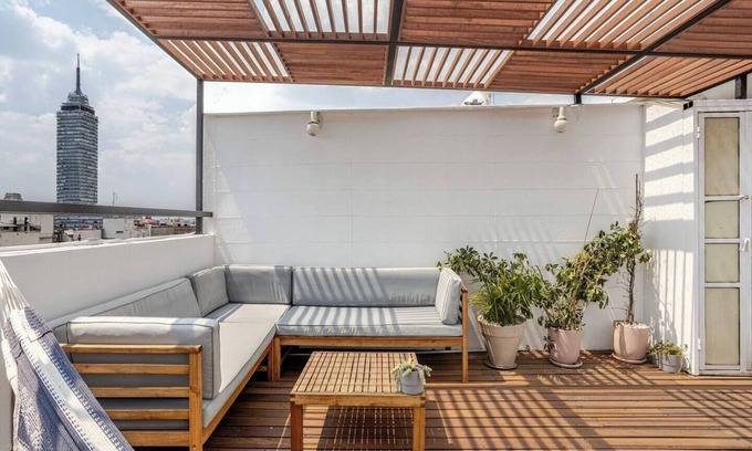 Historic Center Apartment | Penthouse in Centro Historico with 2 Bedroom/2 Bathroom & Private Terrace