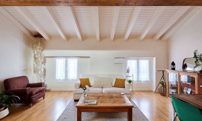 Old Town Apartment | Penthouse in Estafeta, historical CENTER.Running of the bulls views. Registration UAT00346