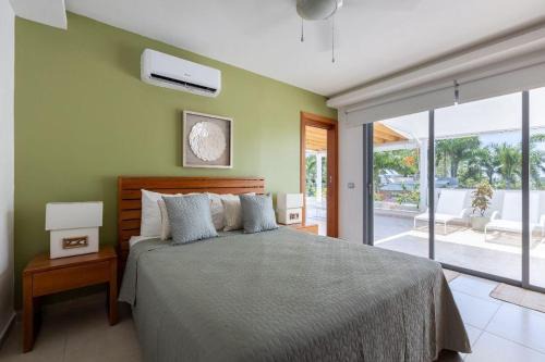 La Iglesia Apartment | Penthouse in Nicole Residence