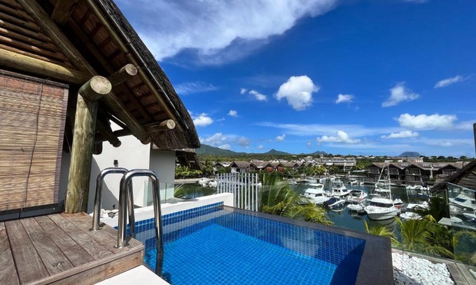 Black River Apartment | Penthouse Marina - 3 ensuite bedrooms