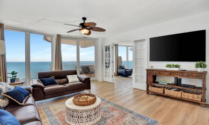 Halifax Estates Condo | Penthouse Oceanfront Luxury condo, French doors, big views, sunrise and sunset