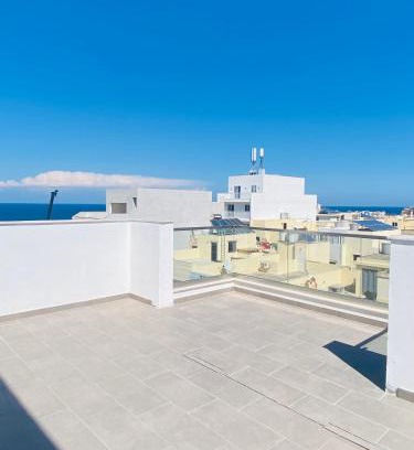 St. Andrew's Apartment | Penthouse Valentines