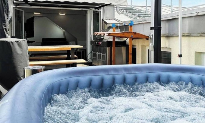 Neuhausen Apartment | Penthouse, whirlpool & terrace