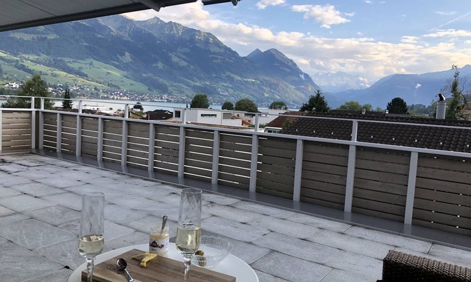 Tscheppach Apartment | Penthouse with fantastic view in to moutains and across lake Sarnen