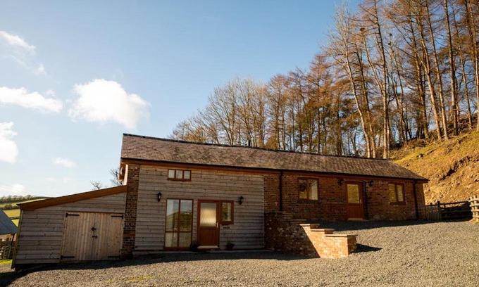 Llanddewi Ystradenny House | Pentre Fach