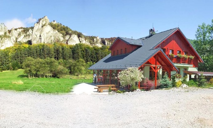 Sulov-Hradna House | Penzión Štefánik