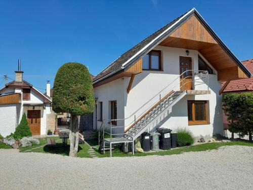 Krasnohorska Dlha Luka Apartment | Penzión Anika